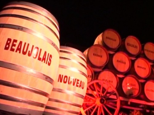 http://www.lesitedelevenementiel.com/wp-content/uploads/2010/10/beaujolais-nouveau-vin-rouge.jpg