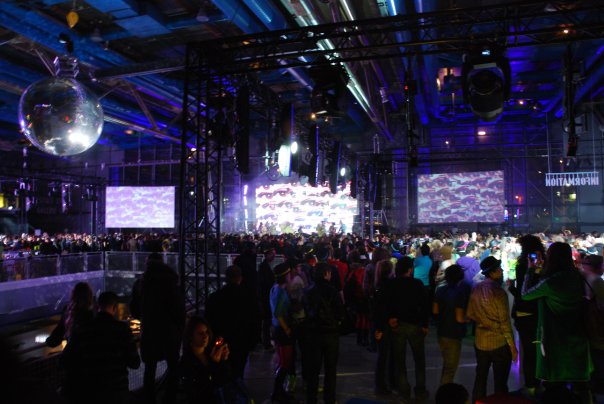 Le centre pompidou revu est corrigé par Webecome & JB Le centre pompidou revu est corrigé par Webecome & JB