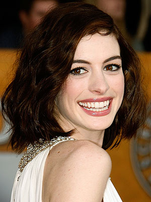 http://www.lesitedelevenementiel.com/wp-content/uploads/anne_hathaway.jpg