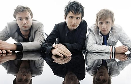 http://www.lesitedelevenementiel.com/wp-content/uploads/muse_blackholes_big11524543551.jpg