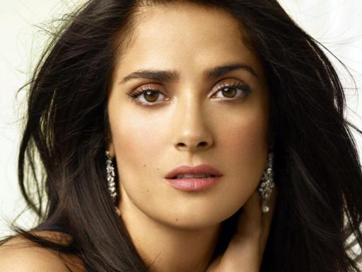 http://www.lesitedelevenementiel.com/wp-content/uploads/salma-hayek.jpg
