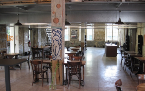 location Cafe A