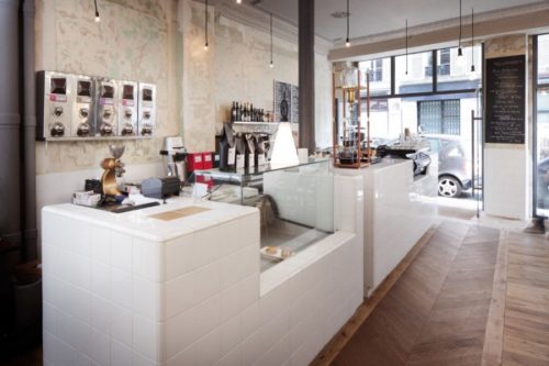 Location Cafe Coutume