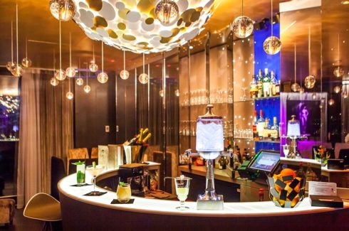 Bar lounge Hotel Seven