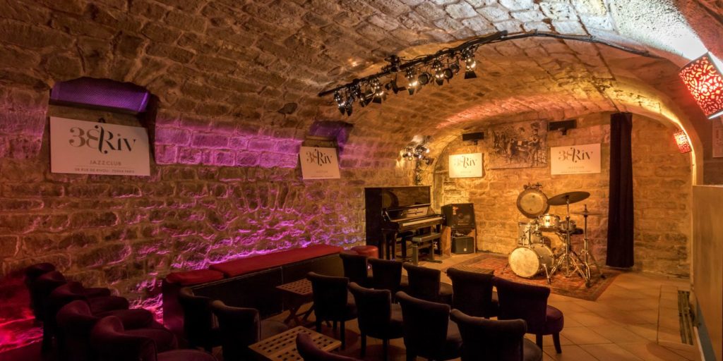 jazz club cave