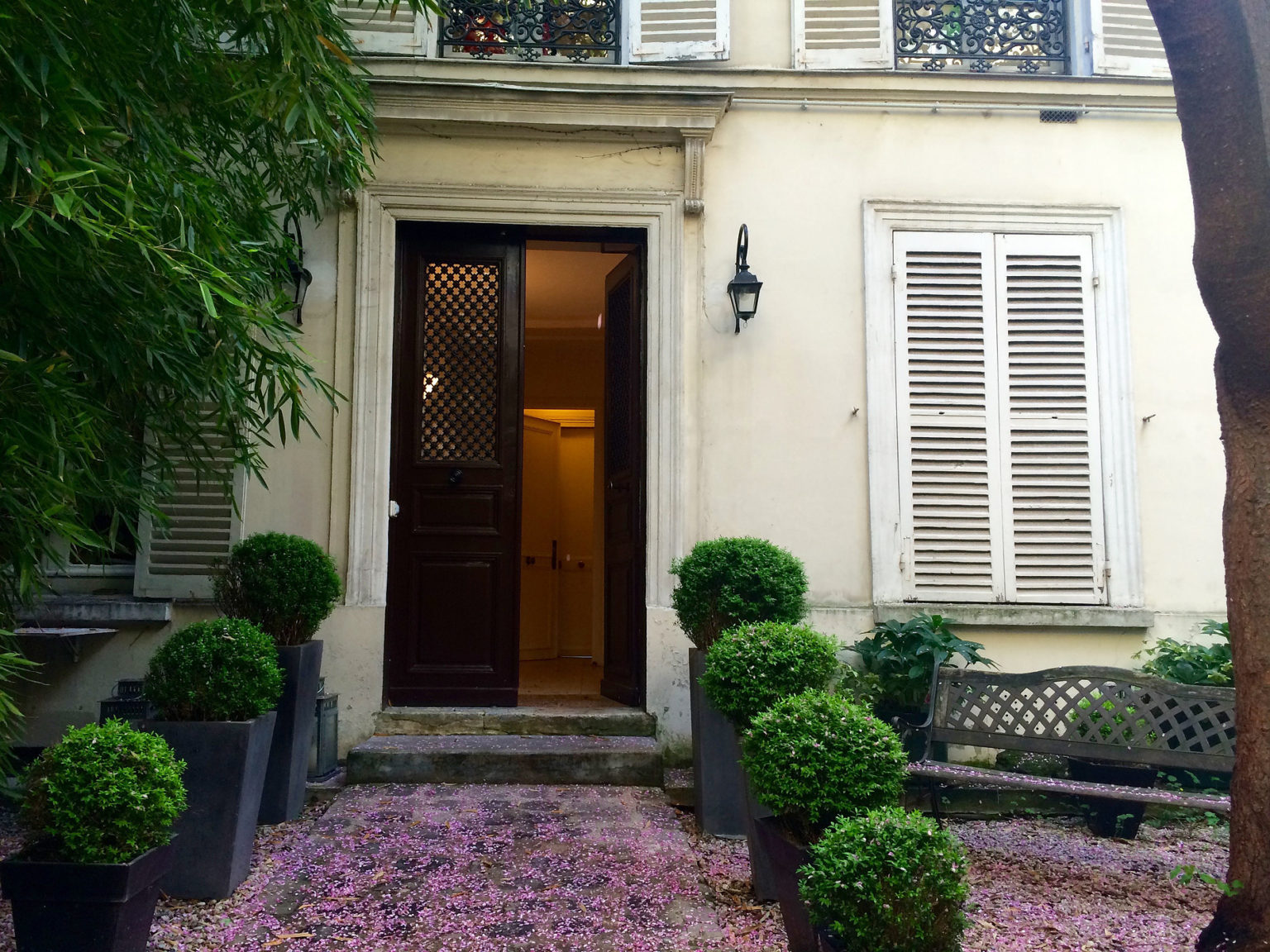 Privatisation/Location, Le Jardin Parisien, Paris 16e