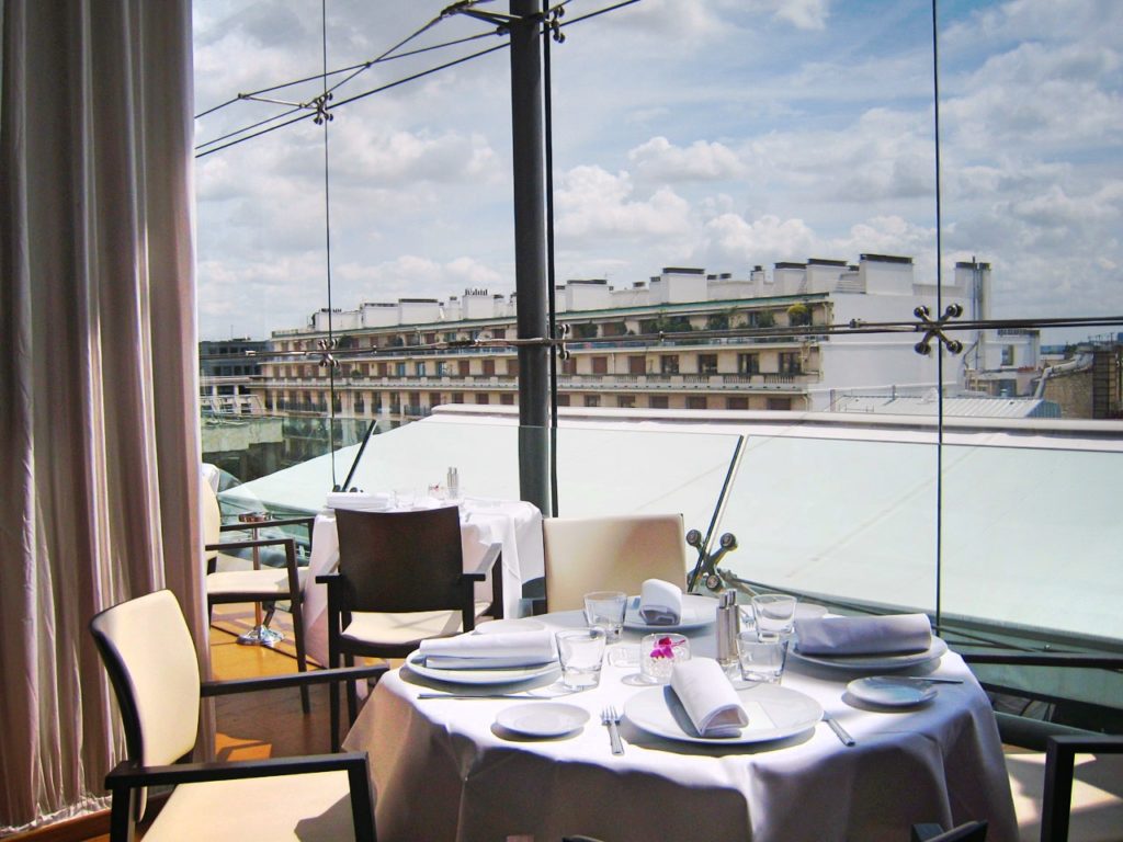 Restaurant Champs-Elysées - Salle Vitrée