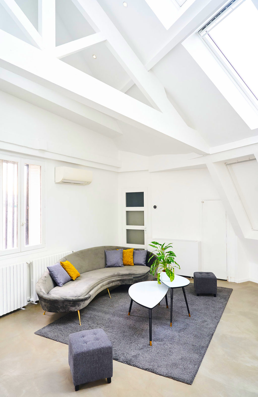 Privatisation Le Penthouse hoche