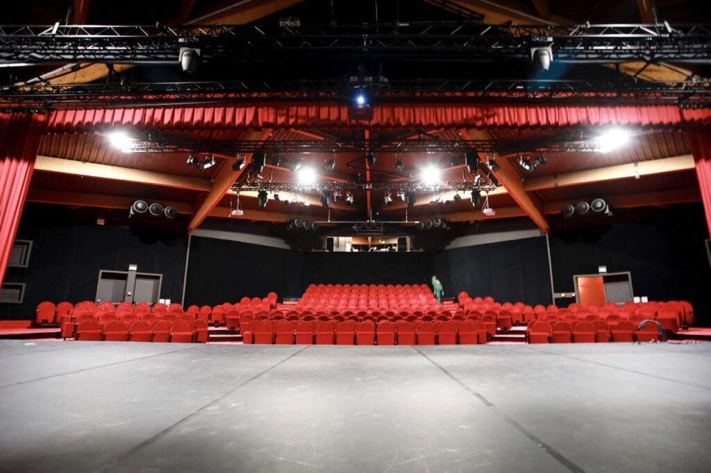 Privatisation Le Théâtre Rouge