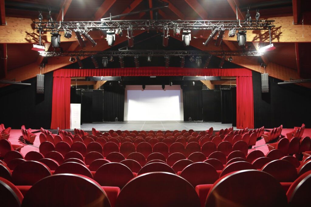 Privatisation Le Théâtre Rouge