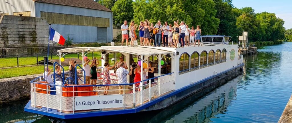 Péniche La Guêpe Buissonnière -Privatisation/location