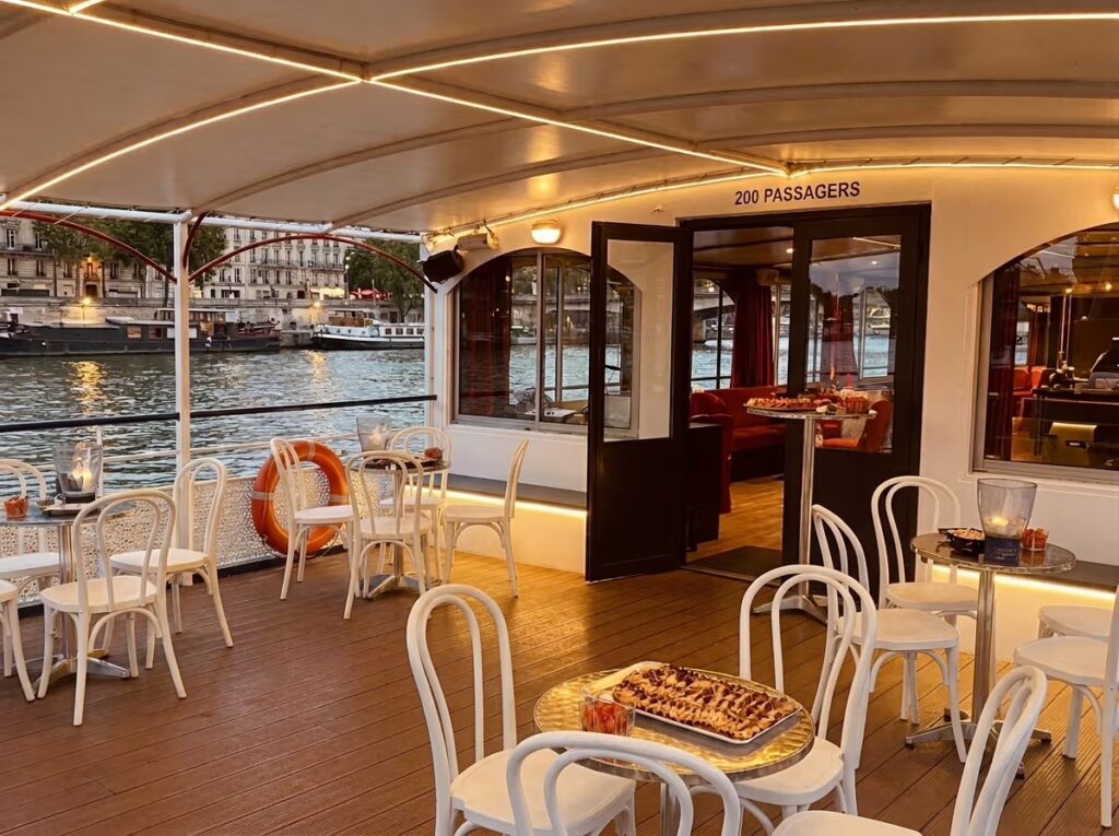 Péniche La Guêpe Buissonnière -Privatisation/location