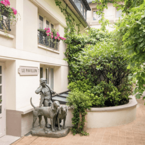 renaissance Paris Nobel Tour Eiffel Hôtel