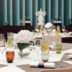 renaissance Paris Nobel Tour Eiffel Hôtel