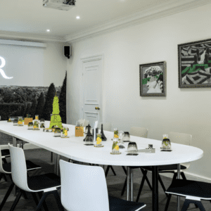 renaissance Paris Nobel Tour Eiffel Hôtel